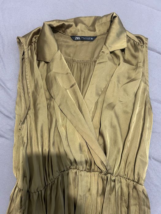 Zara Сатенени гащеризони