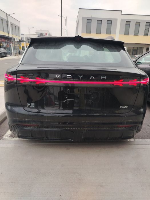 Voyah courage elektro 4 AWD, eng fuli  razgon 4.9 c , rus tili bonus