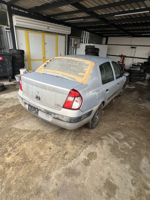 Renault Clio 2 1.6 НА ЧАСТИ