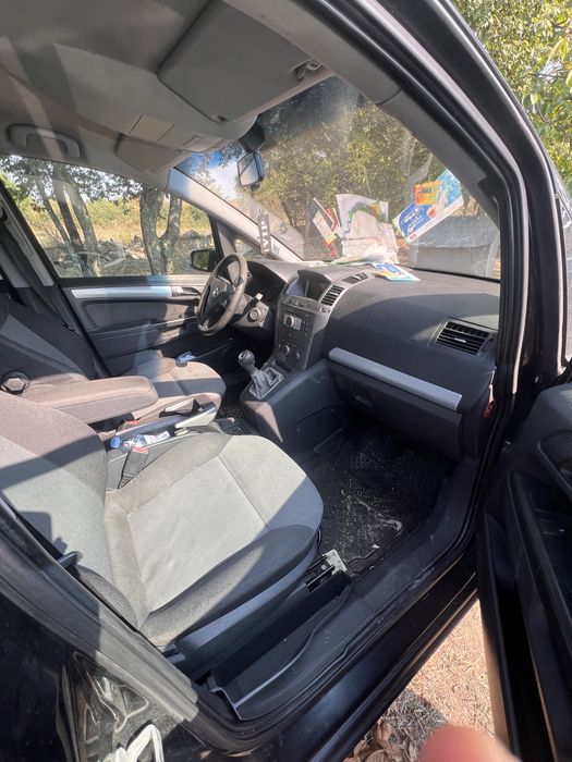 Opel zafira B 1.9 120коня НА ЧАСТИ