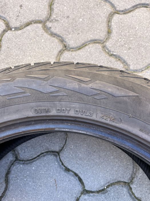 Vând anvelope Vredestein Giugiaro