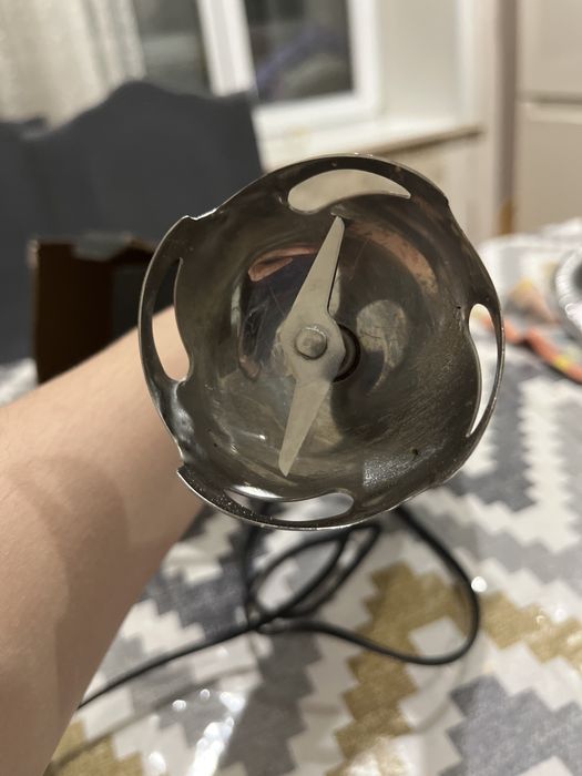 Продам блендер на запчати