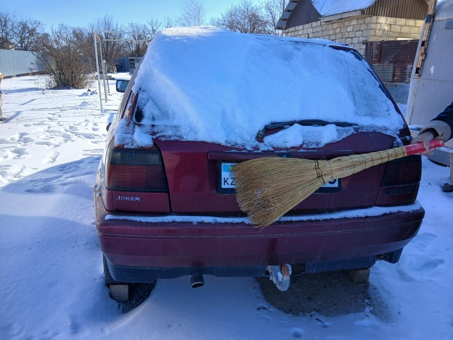 Автомобиль  Голф3