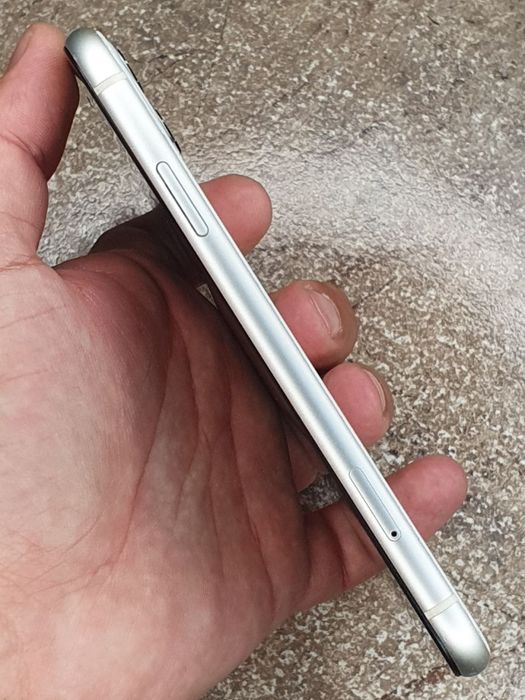 iPhone 11 128 GB epple