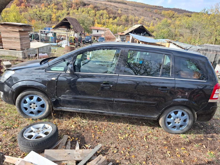 Opel Zafira B 2013