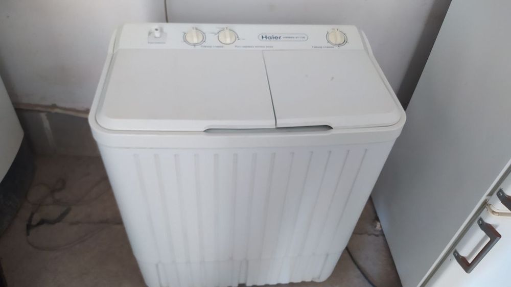 Kir yuvish mashinasi sotiladi