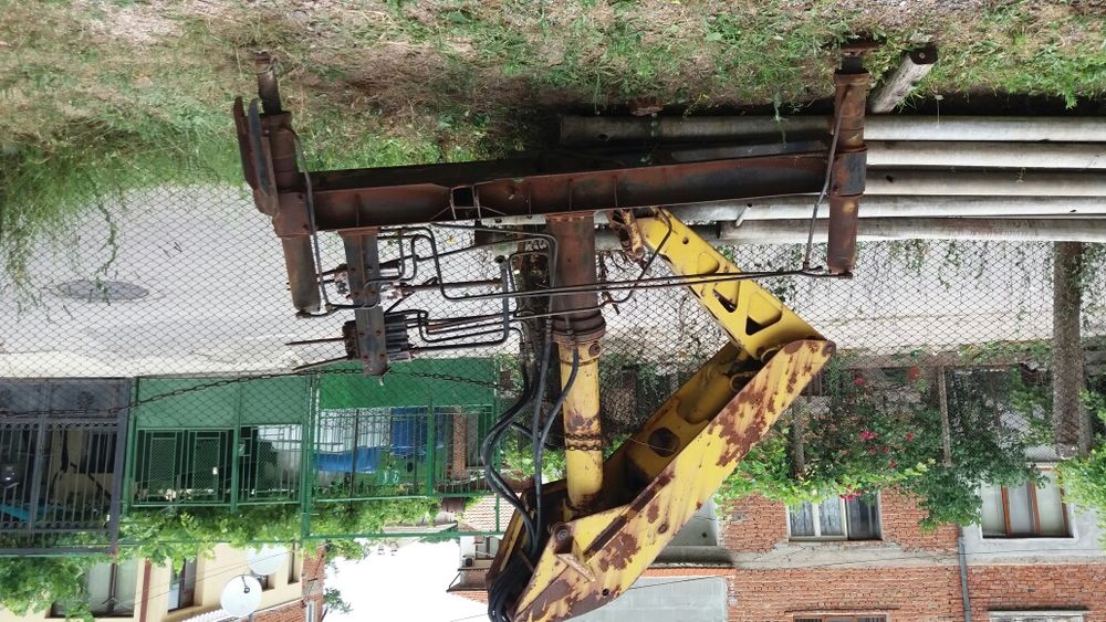 Продавам Автокранче