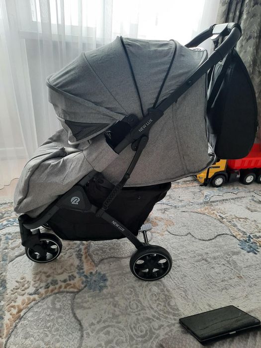 Коляска детская для детей