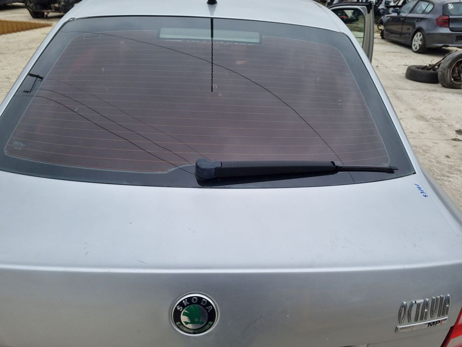 Motoras stergator haion Skoda Octavia 2 (1Z3) [Fabr 2004-2013] OEM