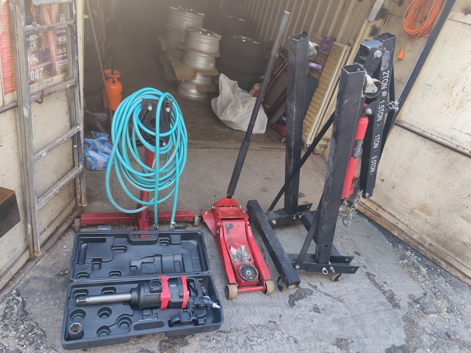 Жираф 2т-крокодил 4т-стойка за мотори-пневматичем пистолет,ползван 3 п