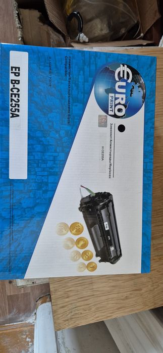 Продам картридж CE255A (55A);