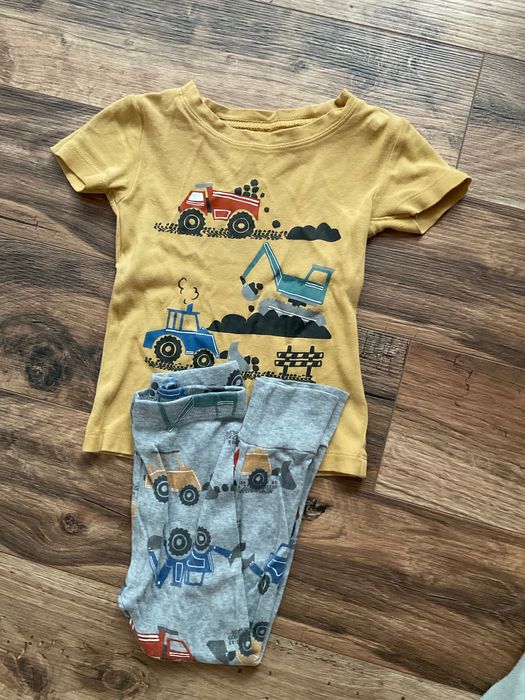 7 Детски пижами с къс и дълъг ръкав, размер 24 мес.