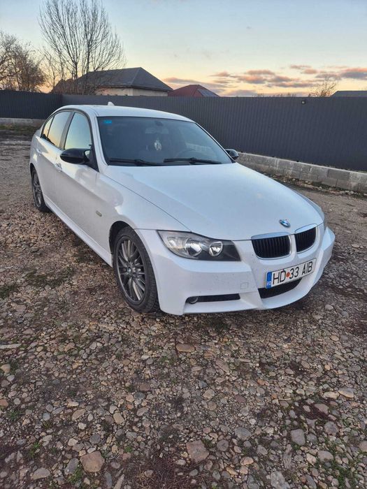 Bmw seria 3  e90 320d pachetM