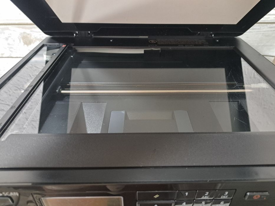 Продам МФУ принтер 3в1 Canon I-sensys MF231