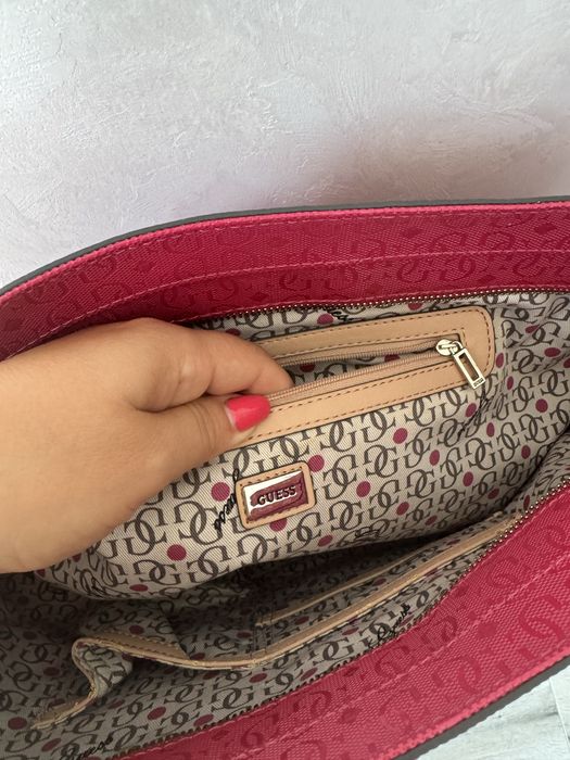 Geanta guess superba