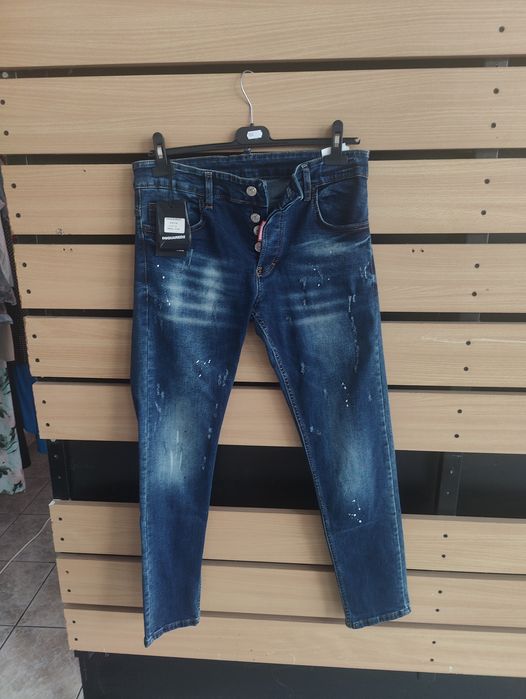 (DSQUARED2), model 42.16 (sau 4216), slim fit / skinny