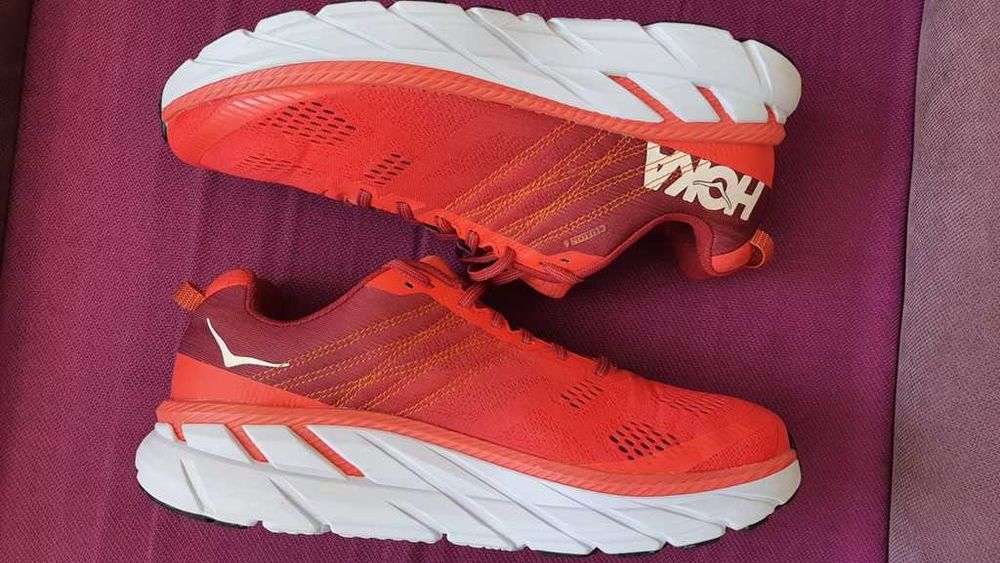 Pantofi alergare HOKA Clifton 6 Red marimea 45 1/3 zero km