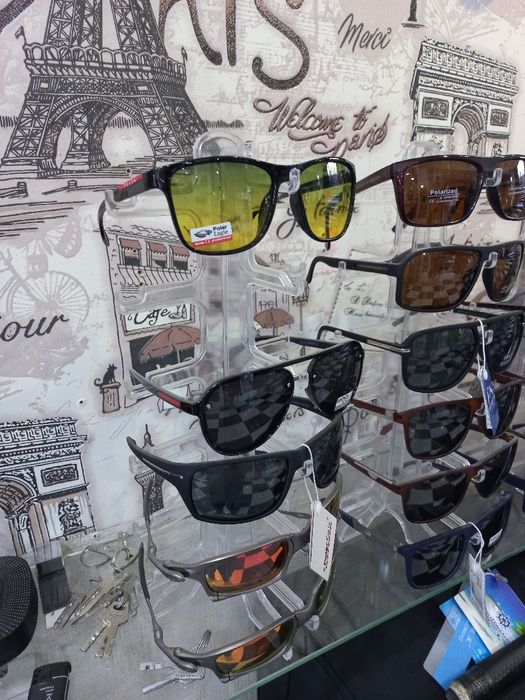 Продам полки для очков