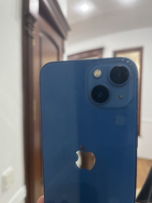 iPhone 13 1 год.