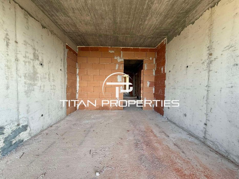 Многостаен апартамент за продажба в кв. Кършияка