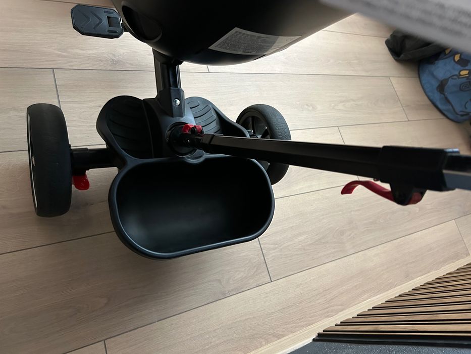 CHIPOLINO Триколка смарт 360° черна