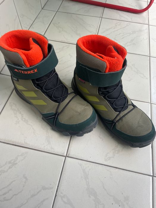 Ботуши Адидас 39 1/3