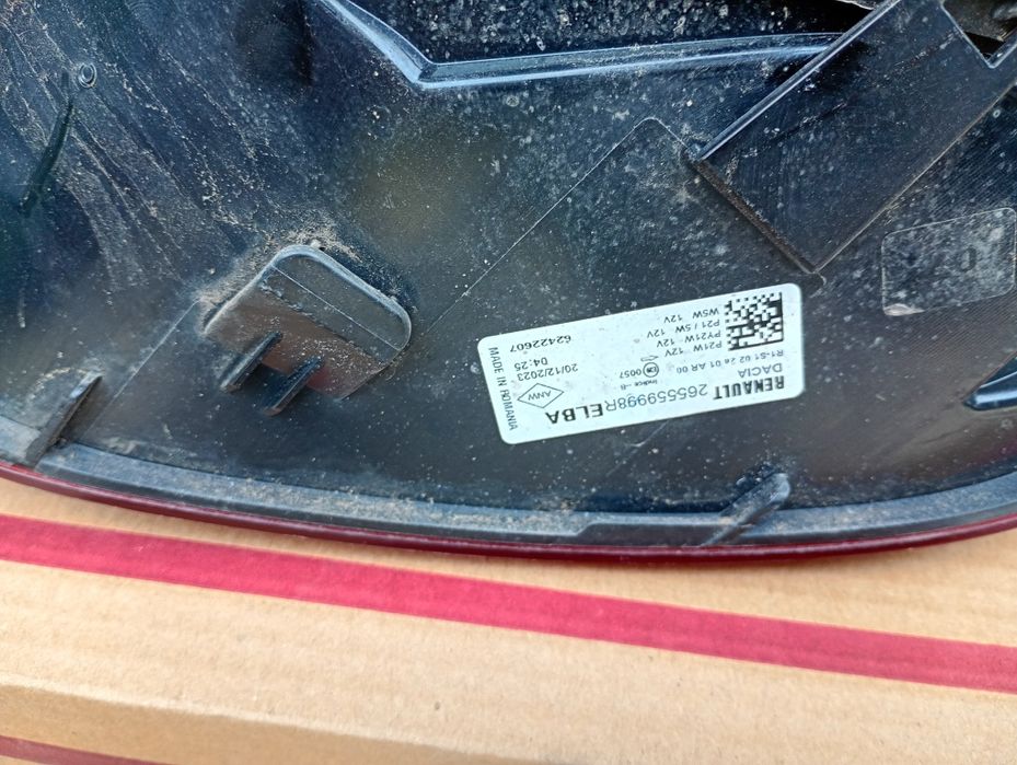 Stop stânga Dacia Logan 3 facelift cod 265559998r