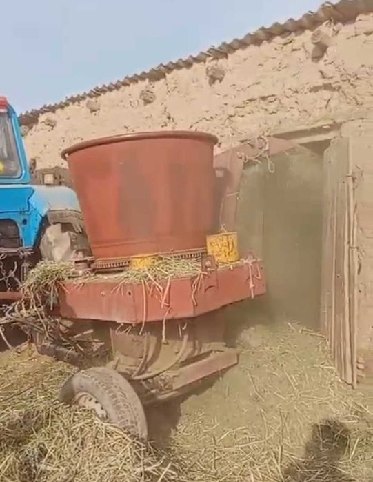 Дробилка.Шөп майдалайтын жұмыс жасап тұр