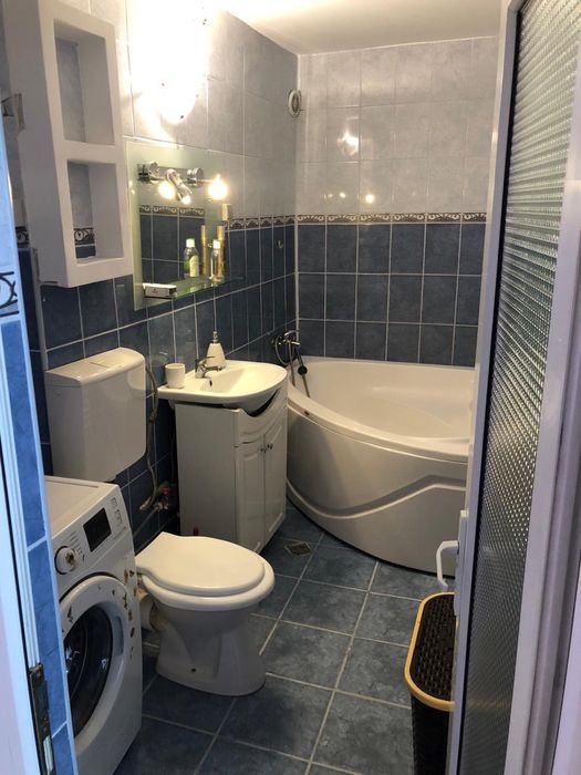 Apartament de inchiriat cu  2 camere in cartierul mazepa