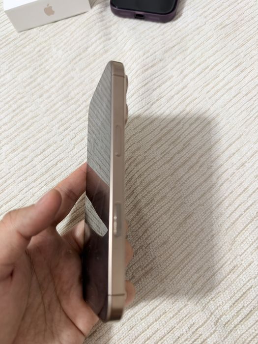 Продам iPhone 16 Pro 256GB Desert titanium/ 90% акб/ sim+esim/ идеал