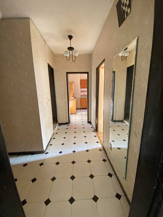 Дава се под наем Двустаен апартамент в София, Дианабад - 80 кв.м за 509.49 € - Снимка #2