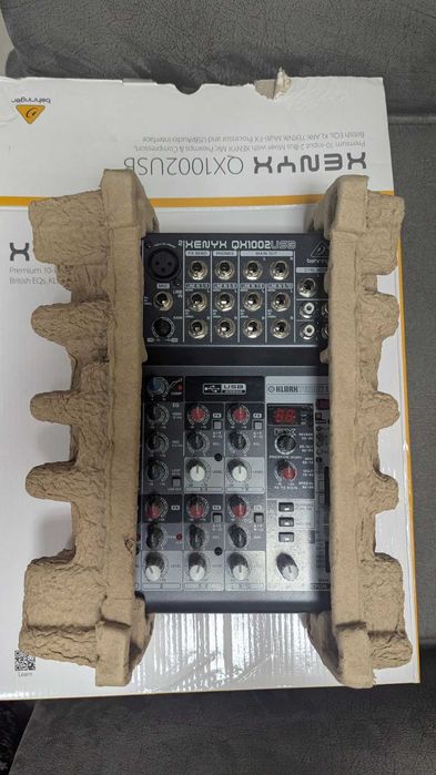 Behringer XENYX QX1002USB – 10-канален миксер / USB аудио интерфейс