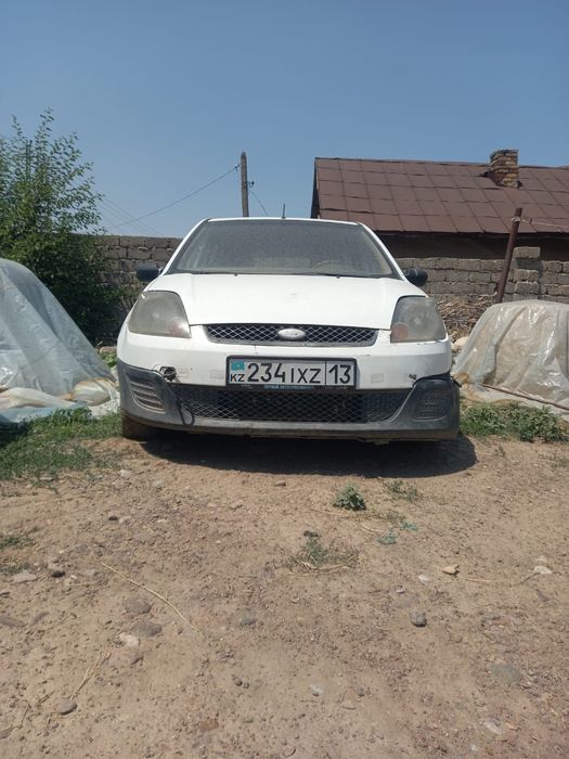 Машина Форд в продаже срочно