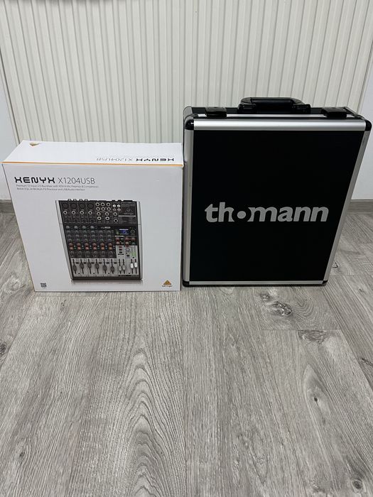 Mixer behringer xenyx x1204usb + husa thomann