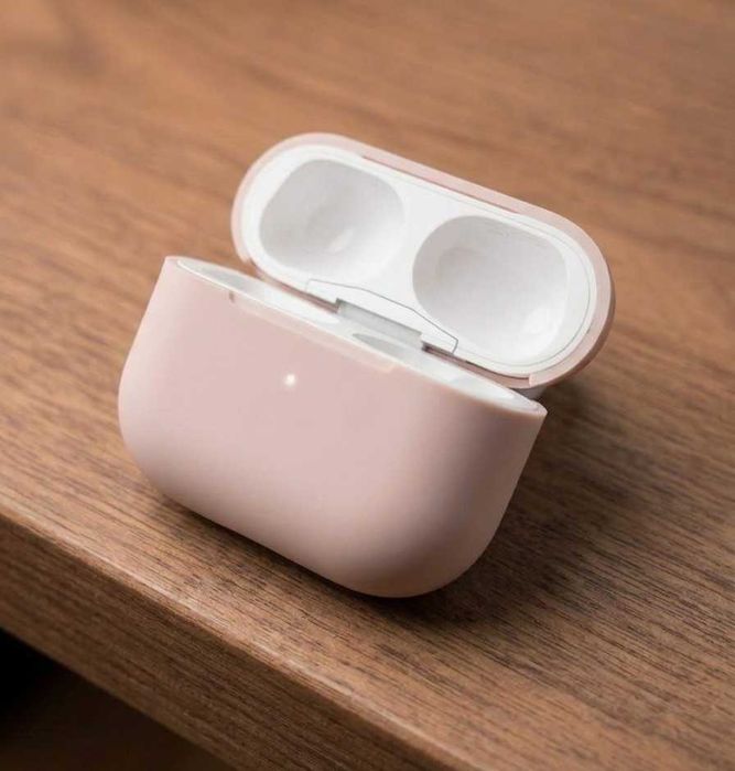 Нови кейсове за AirPods 2