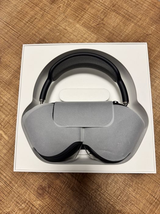 Оригинални AirPods Max