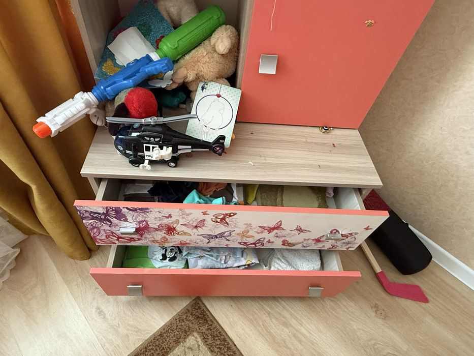 Продам детскую мебель