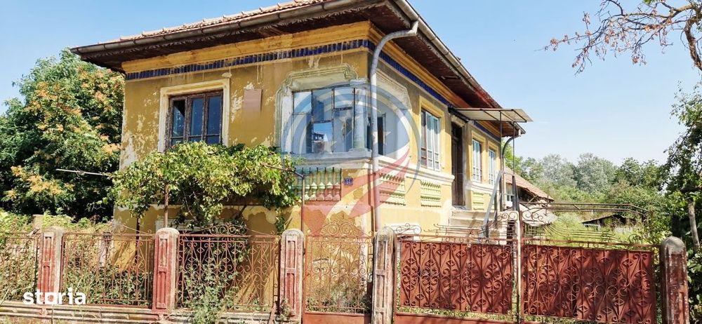 Casa de vanzare  5 camere + teren 2200 mp in loc. Calopar satul Bazdan