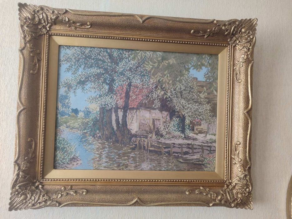 Гоблени ръчна изработка поставени в  Барокови рамки