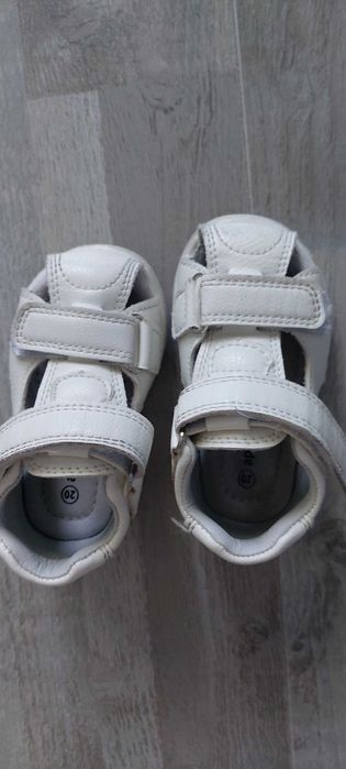 Сандали да момче