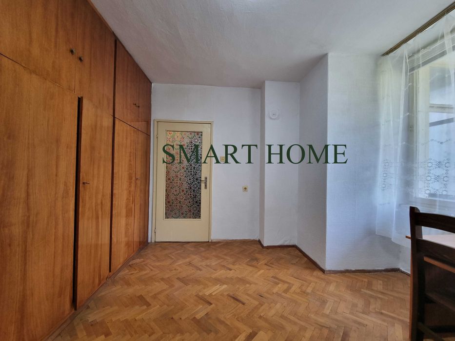 Дава се под наем Тристаен апартамент в Велико Търново, Колю Фичето - 65 кв.м за 280.5 € - Снимка #4