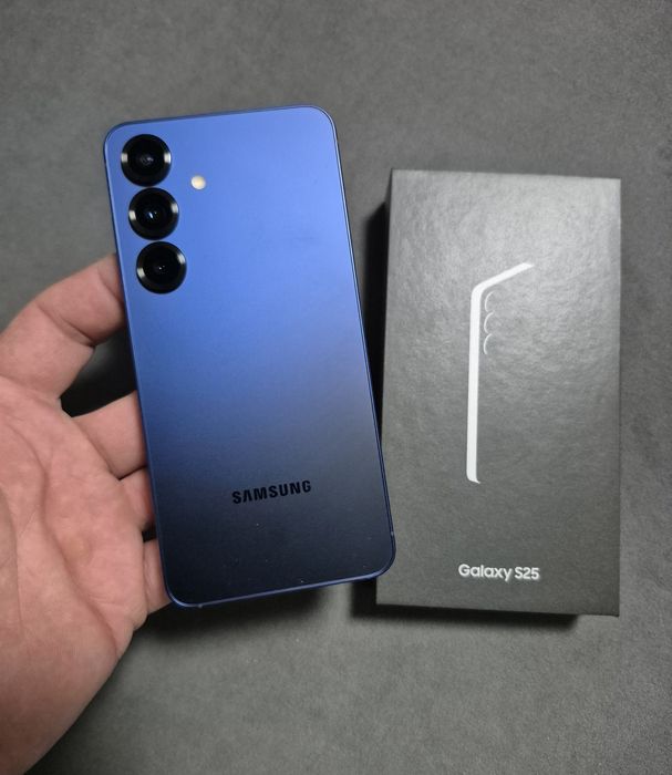 Продажа Samsung S25 на 12/256гб. Состояние новое! Официальная гарантия