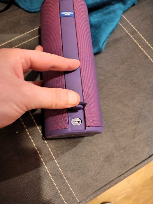 Vând Boxă portabilă Ultimate Ears MEGABOOM 3, Bluetooth, IP67, Violet