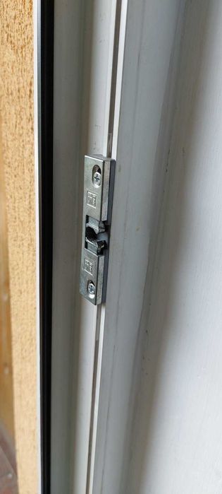 Комарници-мрежа против насекоми.Пвц и алуминиева дограма.Щори.