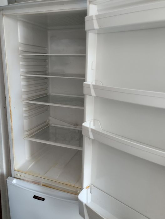 Продам холодильник рабочий