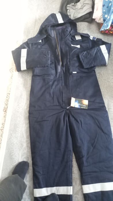 Продам комбинизон новый