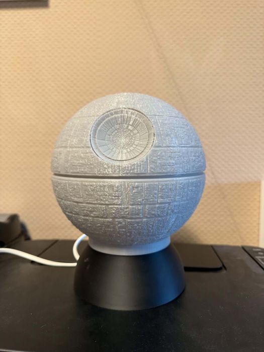 Настолна LED лампа Star Wars | Death Star модел - неизползвана