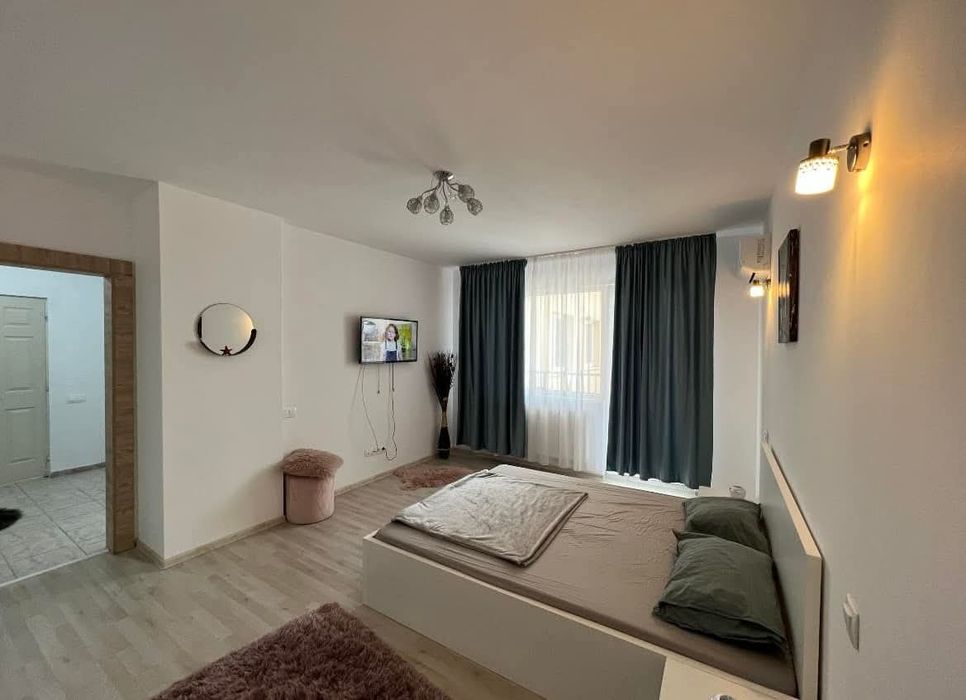 Regim hotelier  închiriez