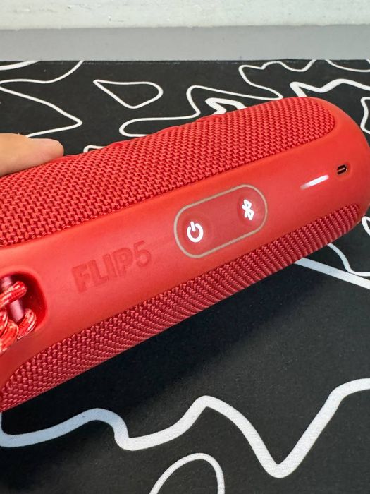 JBL flip 5 в отличном состоянии