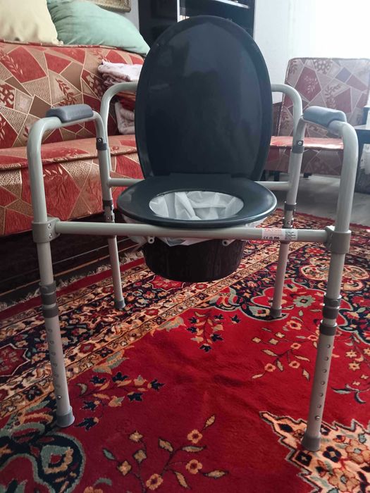 scaun wc pliabil VEVOR 158,8 kg